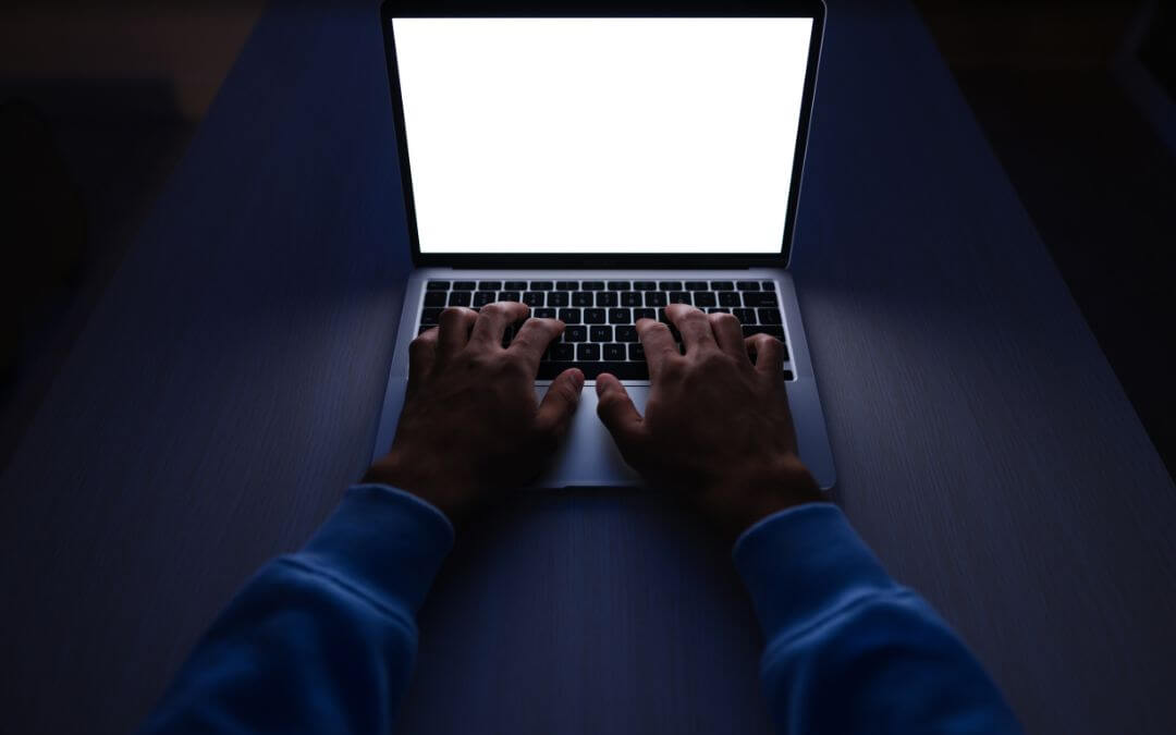 Kiedy pisać samemu, a kiedy zatrudnić ghostwritera?